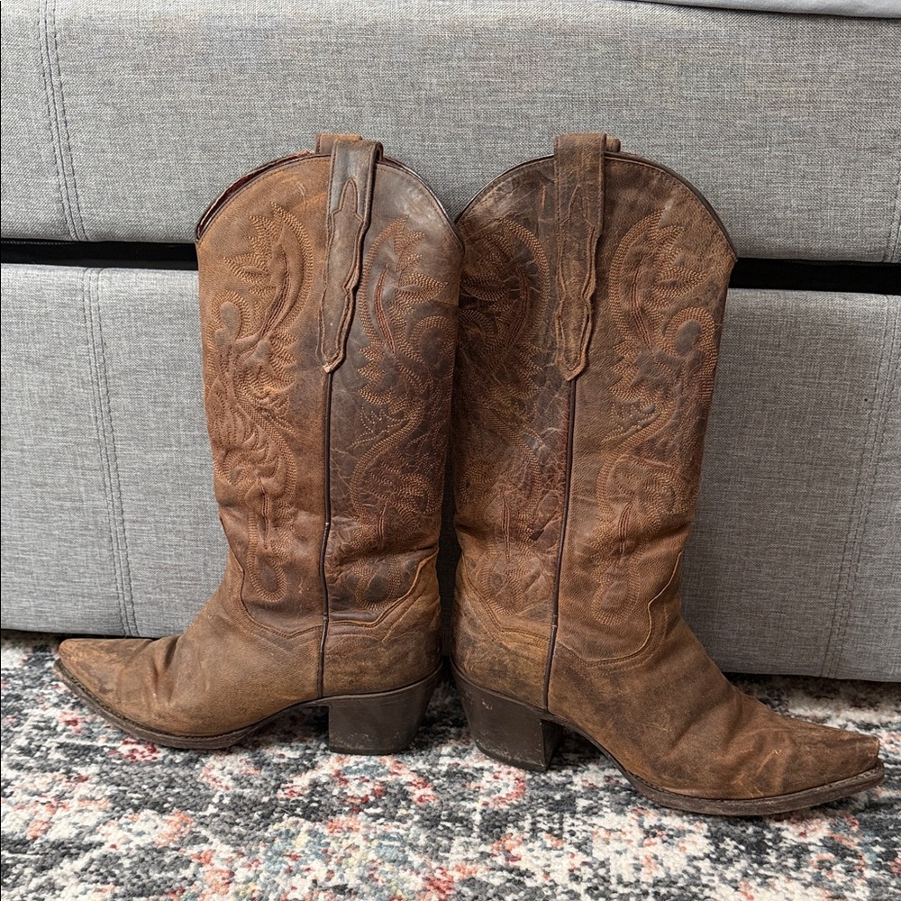 Vintage Dan Post Brown Distressed Leather Western Cowboy Boots